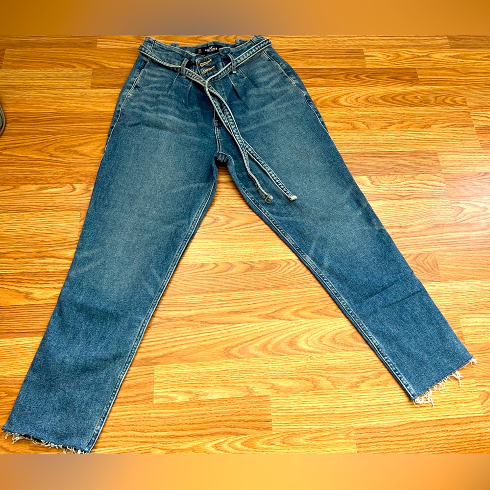 Hollister high waisted jeans